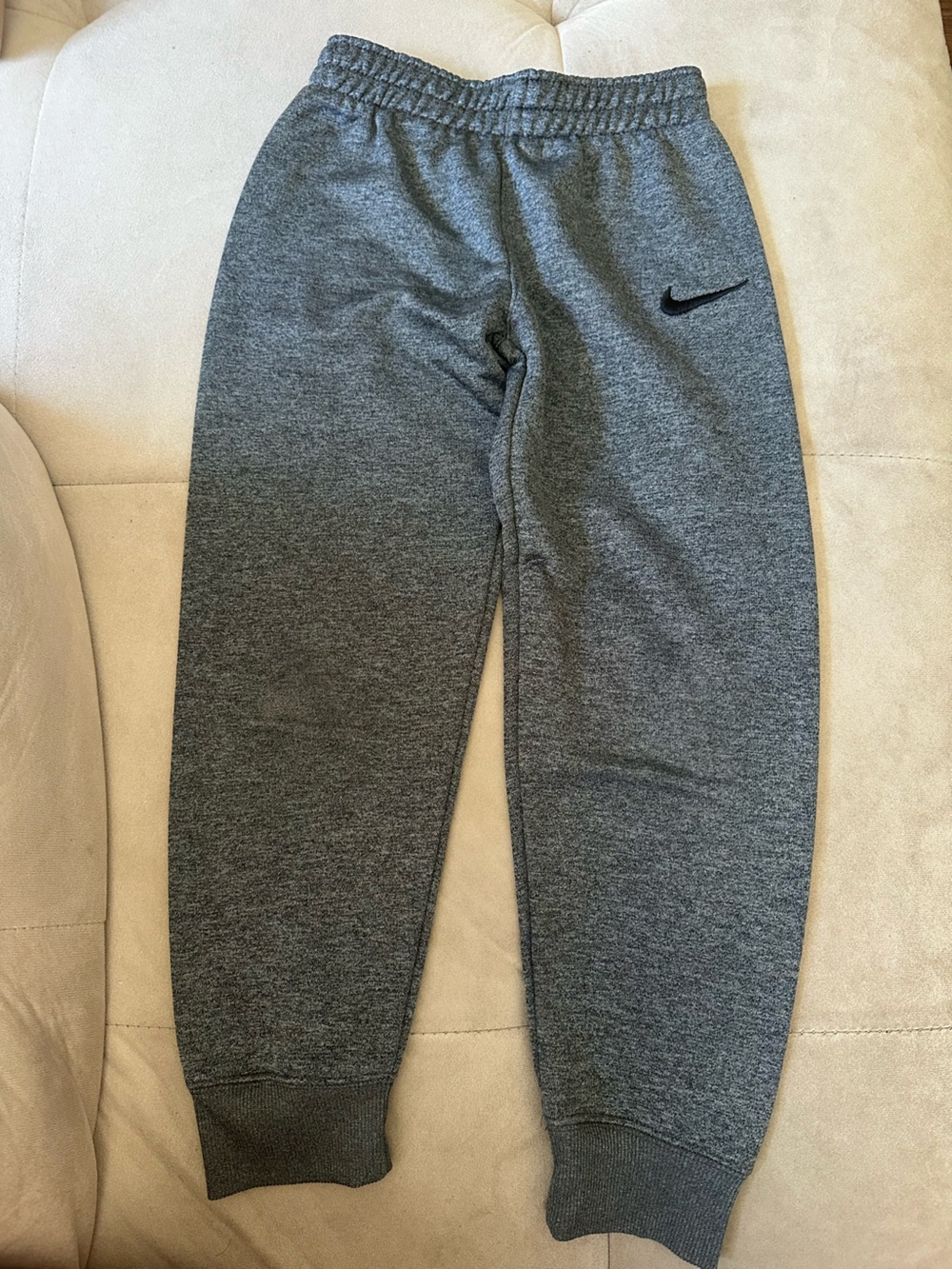 BOYS NIKE DRI FIT JOGGERS - preloved